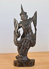 Alte Holzfigur - Tempeldiener