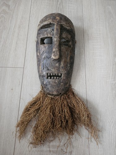 Antik ausweis maske mit - mit, bart