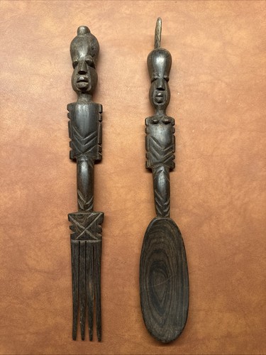 Afrikanisches handgeschnitzes