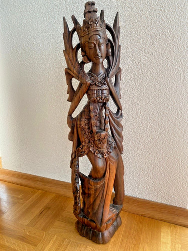 Wunderschöne holz skulptur - wunderschöne,