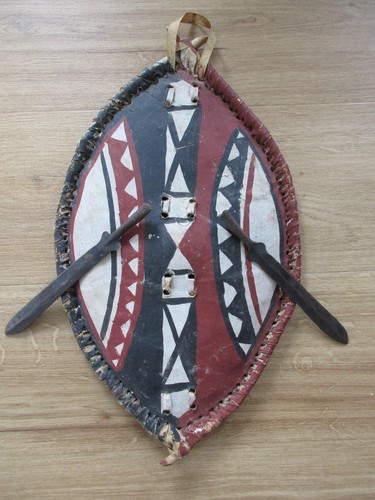 Lederschild aus afrika - aus, tribal