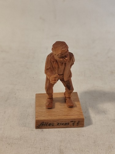 Handgeschnitzte holzfigur - handgeschnitzte,